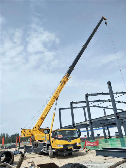 庄河市超高层建筑钢结构吊装案例